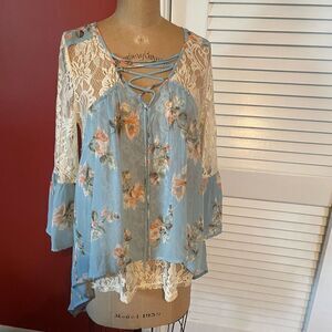 RYU | high low lace floral bohemian top bell sleeve NWT $59 L